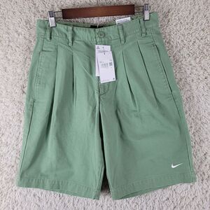 Nike Chino Shorts Men's Size 30 10" Green Life Pleated Loose Fit  DX0643‎ $80